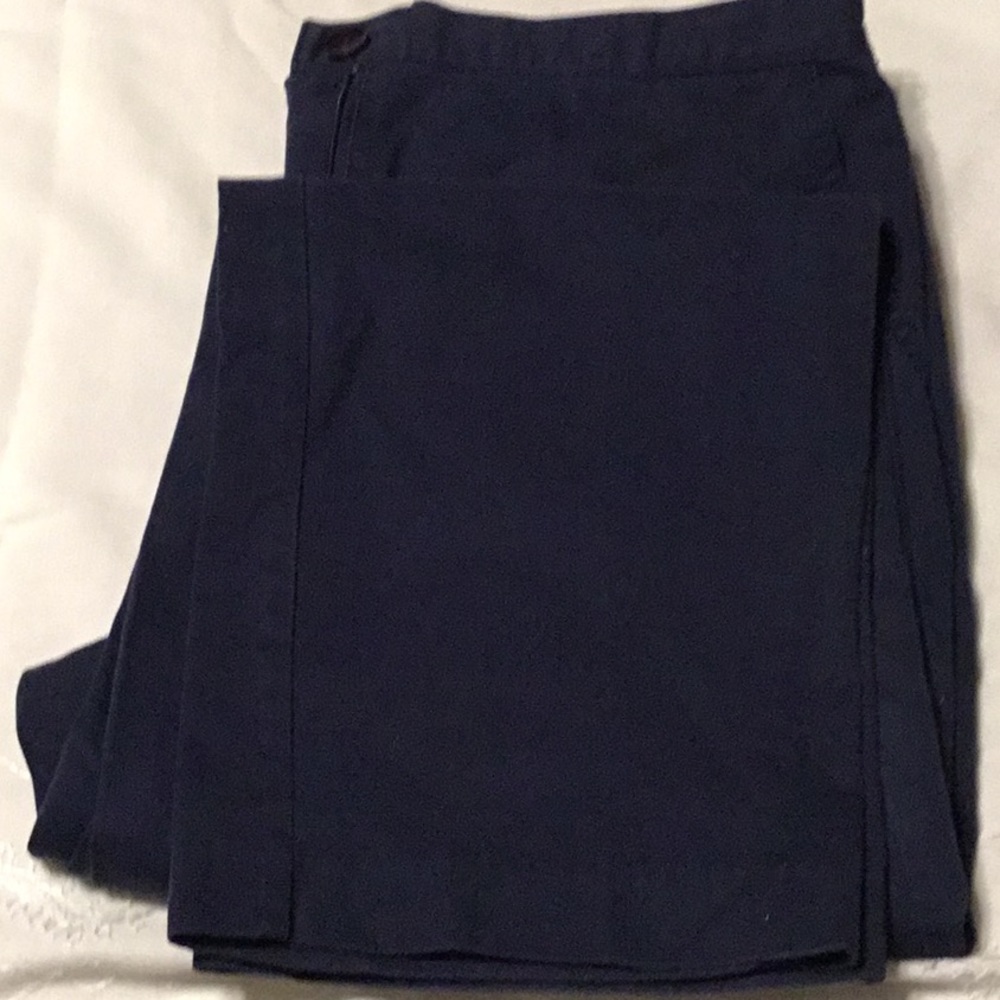 Draper & Damon navy straight leg size 10 petite w elastic on sides pants